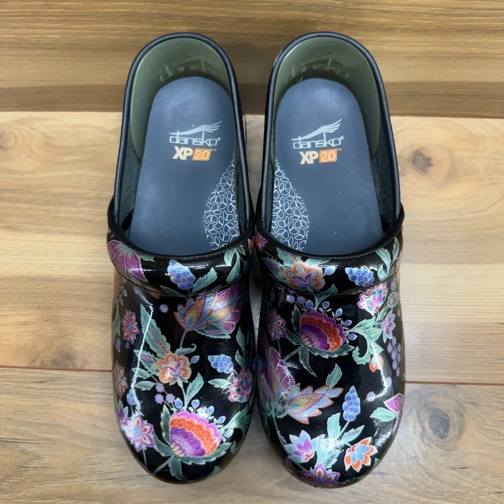 Women’s Floral Black Clog Mules - Picture 5 of 12